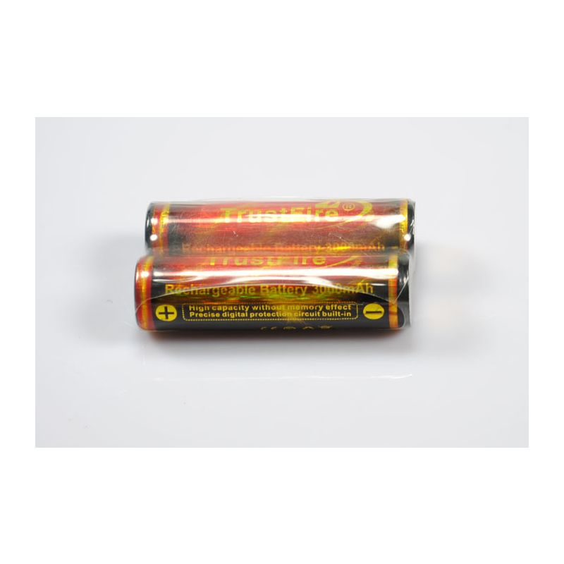 Trustfire 18650 Li-Ion Batterie 3000mAh Schutzplatine langlebige Leistung für Taschenlampen und Gadgets