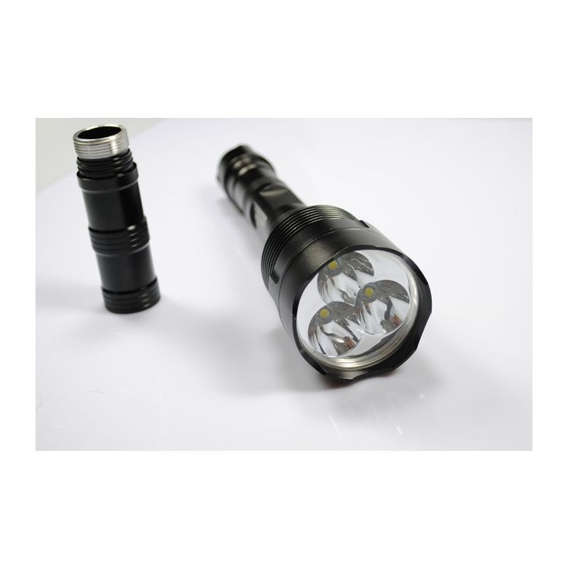 TrustFire TR-3T6 LED-Taschenlampe für Outdoor-Abenteuer 3800 Lumen 5 Modi ideal zum Zelten und Wandern