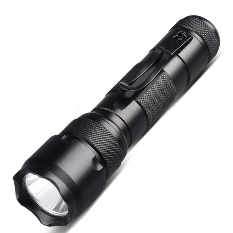 Entdecken Sie die UltraFire WF-502B.2 LED-Taschenlampe mit IR 940nm für Nachtsicht und professionelle Outdoor-Aktivitäten
