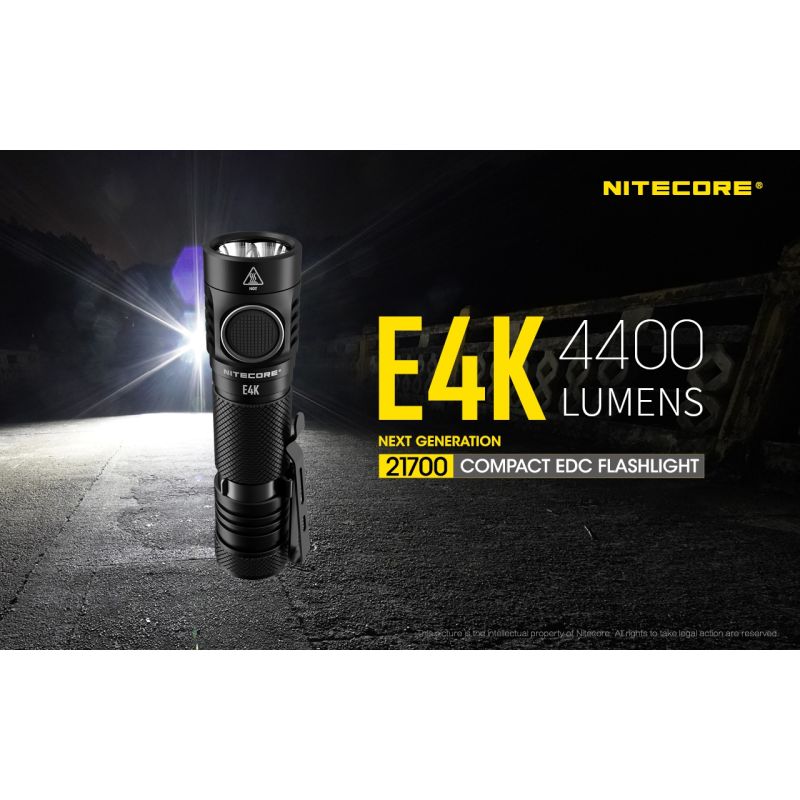 Nitecore E4K 4400 Lumen Taschenlampe Kompaktes Design EDC Taschenlampe Wasserdicht mit 21700 Batterie