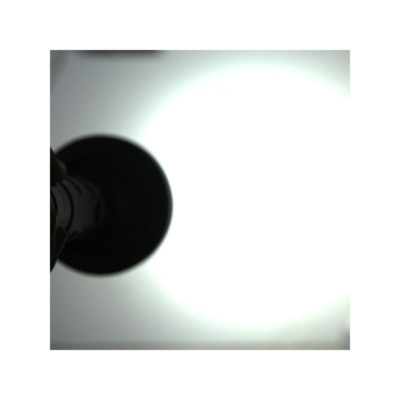 UltraFire 28T6 LED-Taschenlampe 40000 Lumen Hochleistungstaschenlampe Outdoor langlebiges Design 5 Modi Abenteuer