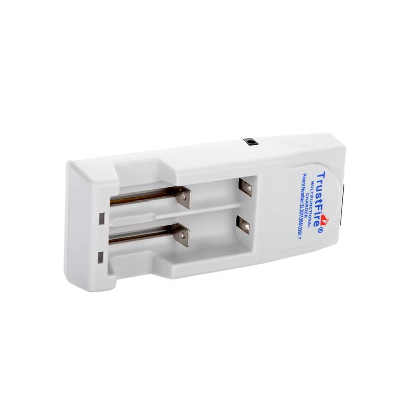 TrustFire TR-001 Li-Ionen-Akkuladegerät für 18650 16340 und mehr schnelles gleichzeitiges Laden für Taschenlampen