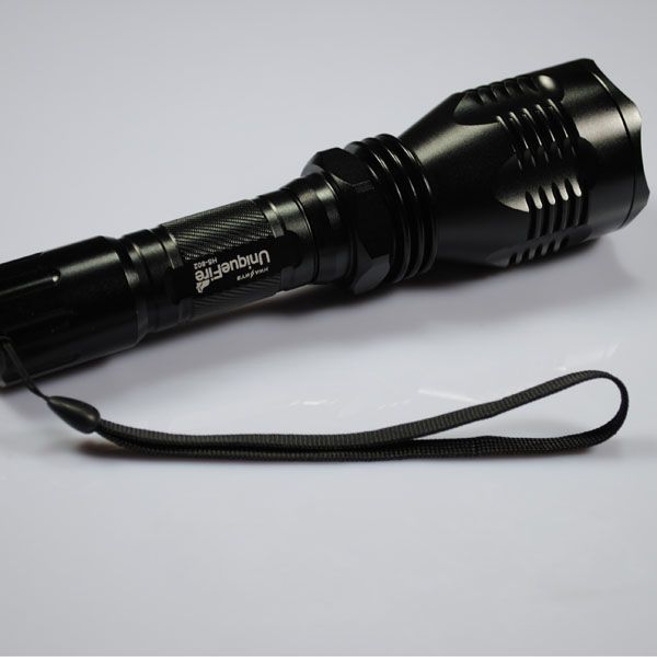 UniqueFire HS-802 grün LED-Taschenlampe für Outdoor-Enthusiasten robust wasserdicht 500m Reichweite Neu