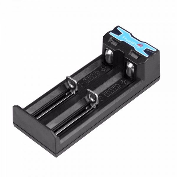 TrustFire TR-016 Micro USB Akku-Ladegerät Kompaktes Dual-Slot-Ladegerät mit intelligenter Erkennung und Sicherheitsfunktionen