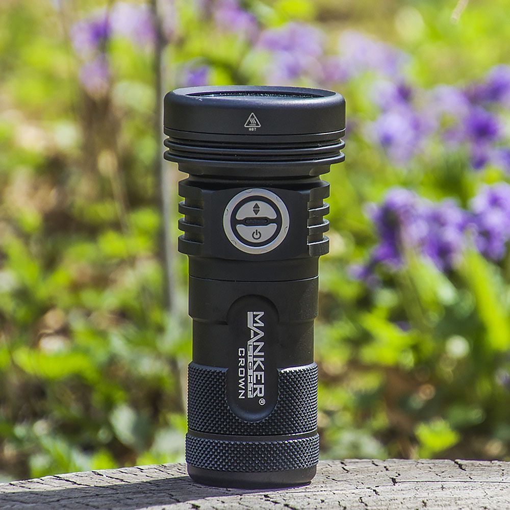 Manker CROWN Digital-Zoom-Taschenlampe 5000 Lumen 900 Meter Leuchtweite – vielseitige Outdoor-Ausrüstung für Camping und Wandern