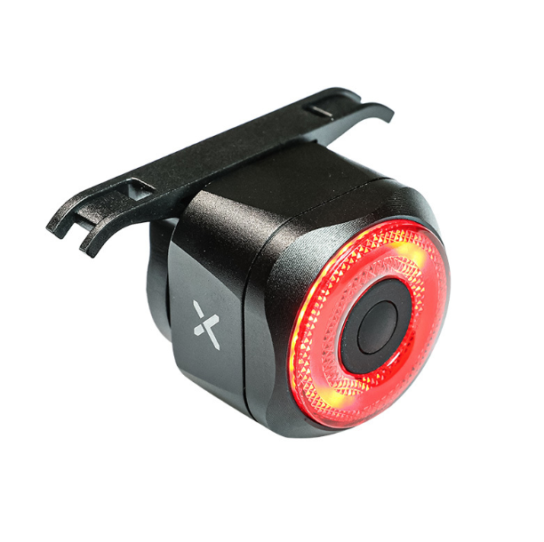 XOSS XR Pro Smartes Rücklicht mit automatischer Bremserkennung, USB-Aufladung und wasserfestem Design für Fahrradsicherheit